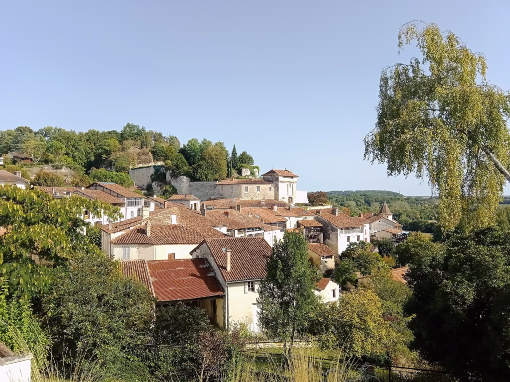 Le village perché d’Aubeterre-sur-Dronne