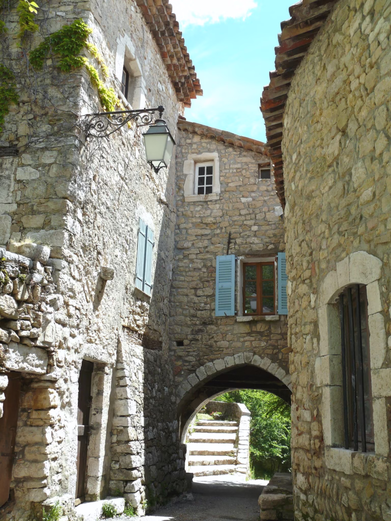 Ruelle du village médiéval de Bargème