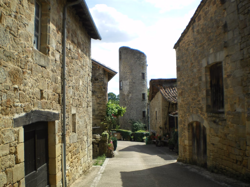 Cardaillac, village fortifié du Lot