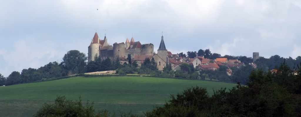 Vue générale de Châteauneuf et de son château