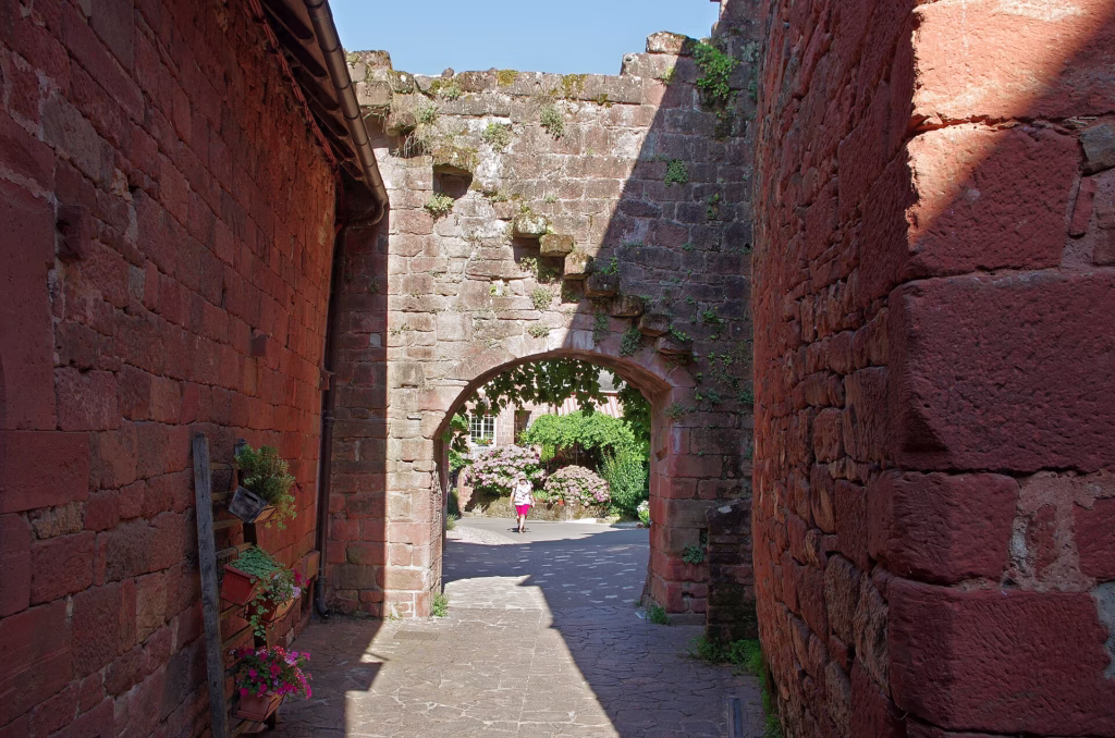 Le village de grès rouge de Collonges-la-Rouge
