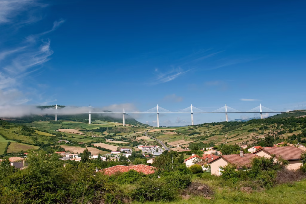 Creissels et le viaduc de Millau