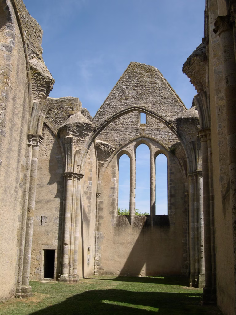 L’église Saint-Lubin de Yèvre-le-Châtel