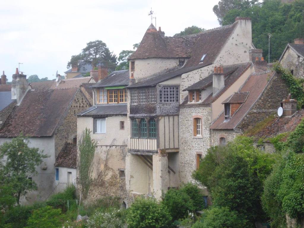 Ruelle et maisons du village de Gargilesse