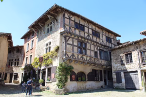 Pérouges