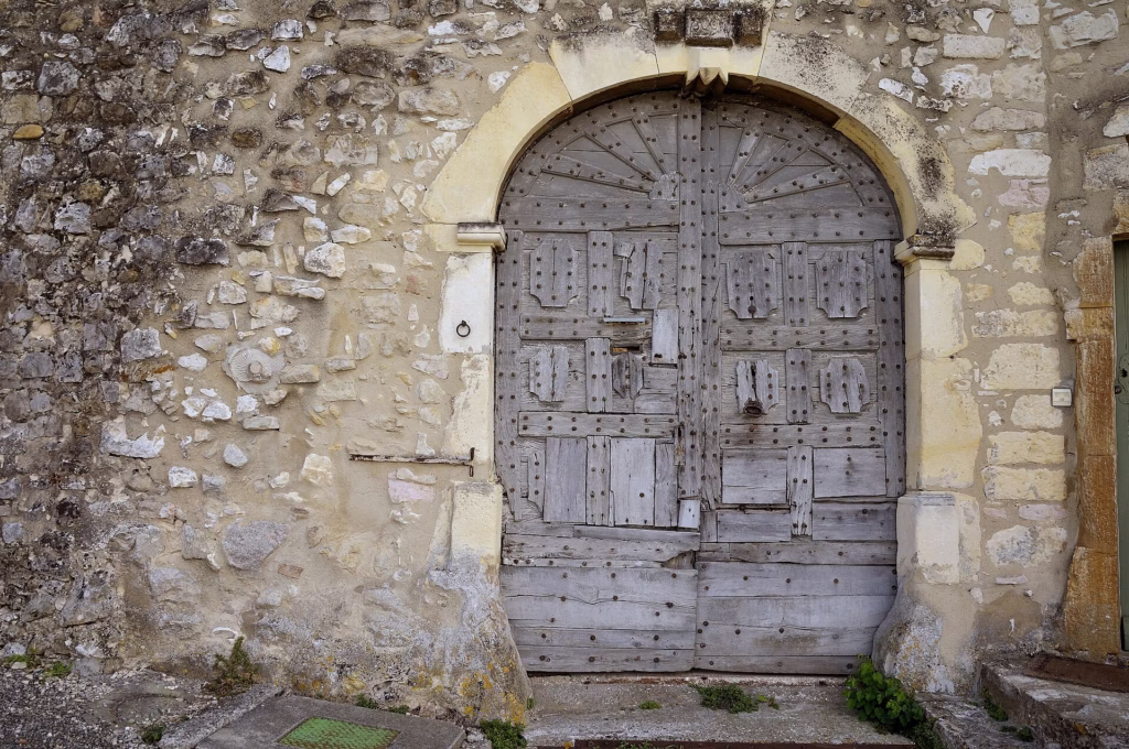 Une ancienne porte des remparts de Mirmande