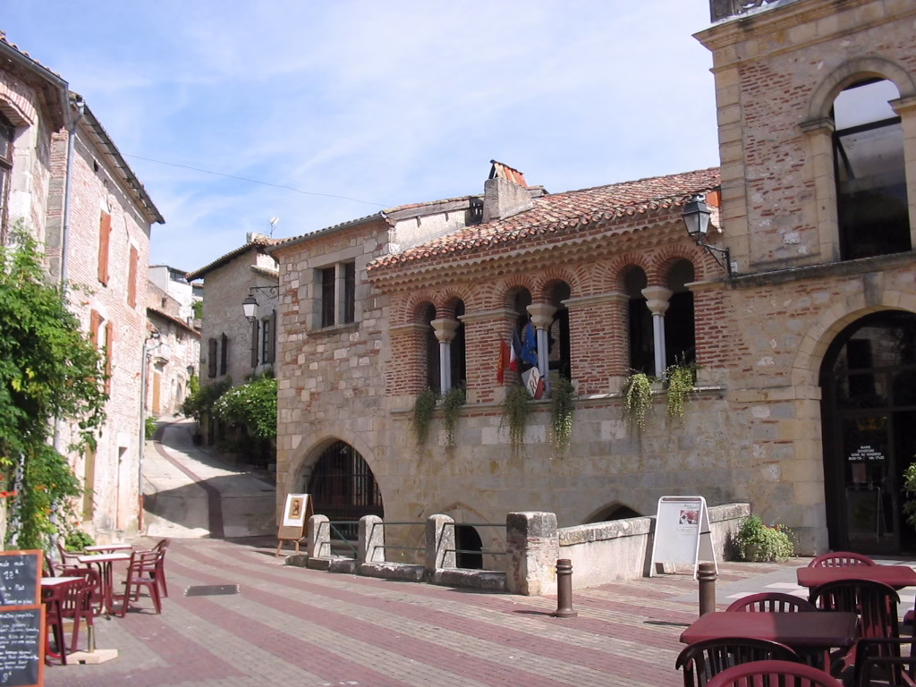 La cité médiévale perchée de Penne-d’Agenais