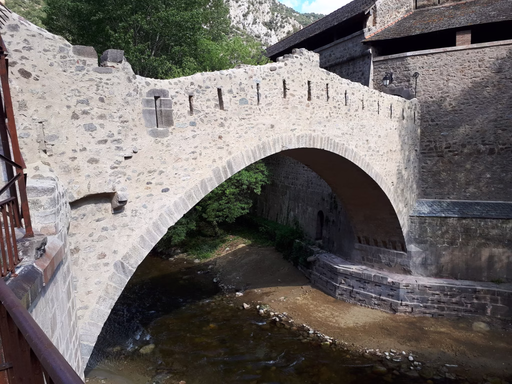 Le pont Saint-Pierre à Villefranche-de-Conflent