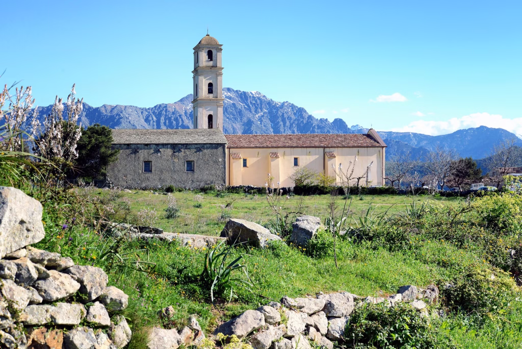 L’église de l’Annonciation et la chapelle de confrérie à Sant’Antonino