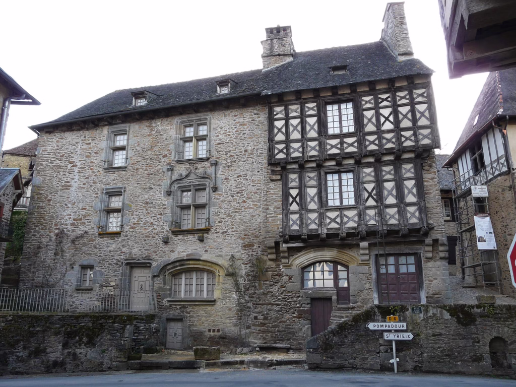La maison dite Henri IV à Ségur-le-Château
