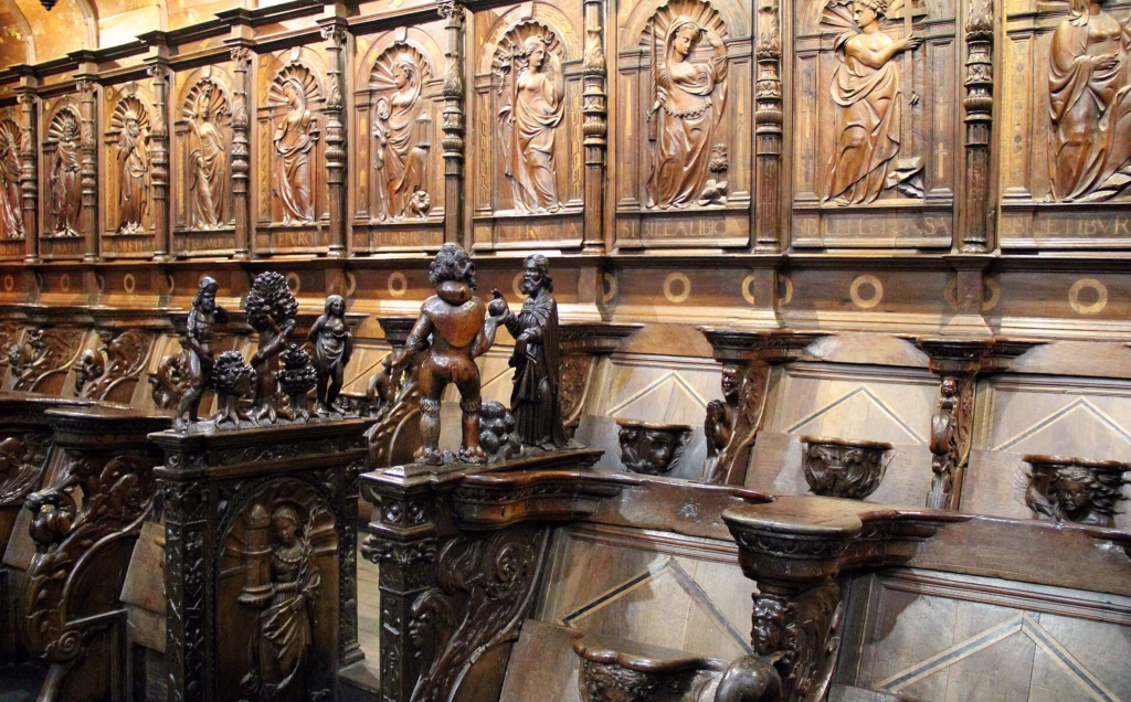 Les stalles Renaissance du chœur de la cathédrale