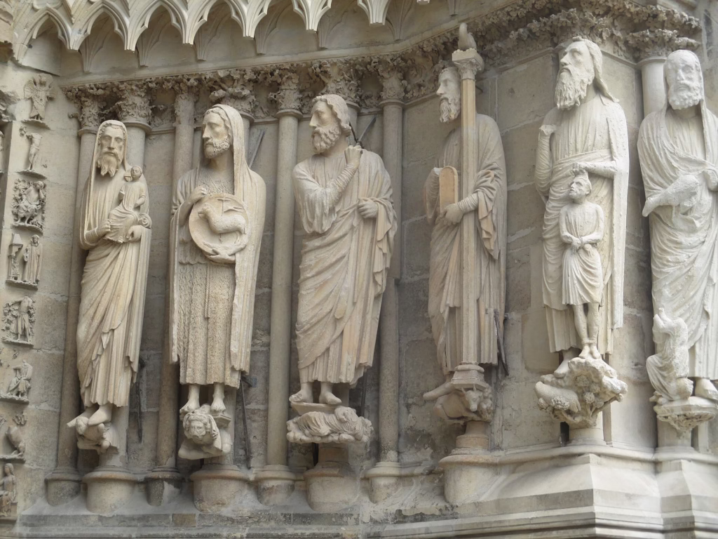 Les statues du portail sud de la cathédrale de Reims
