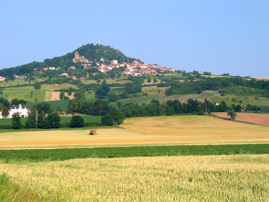 Vue du village d’Usson
