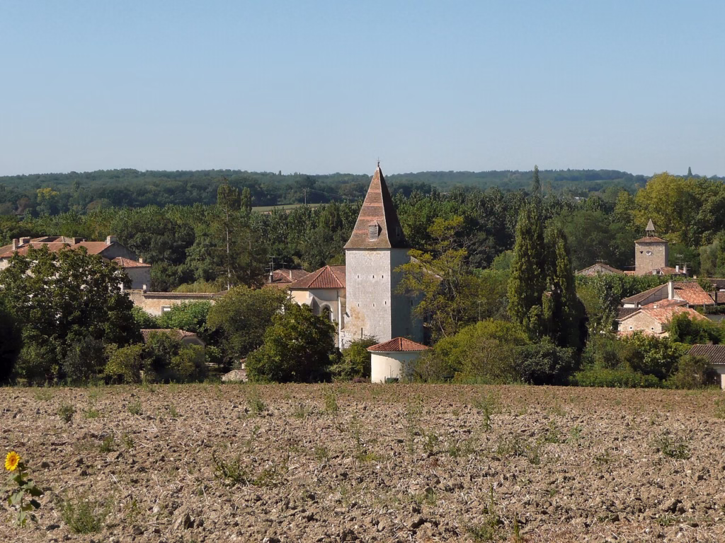 Fourcès, l’un des rares villages circulaires de France (Gers)