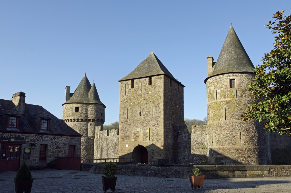 Les tours du château de Fougères