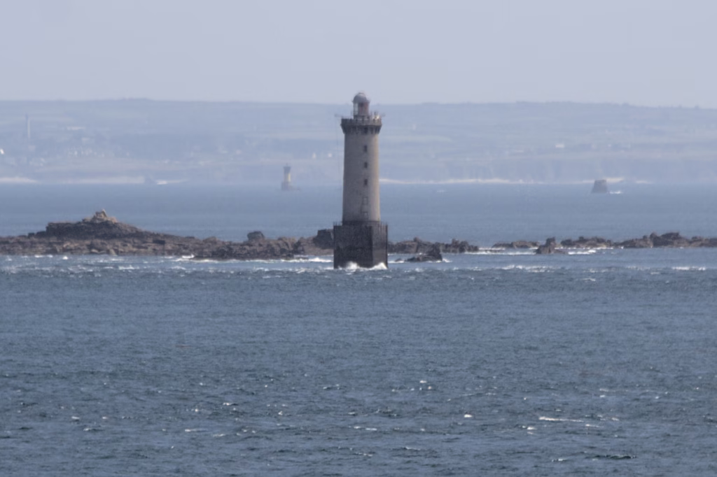 Le phare de Kéréon vu d’Ouessant