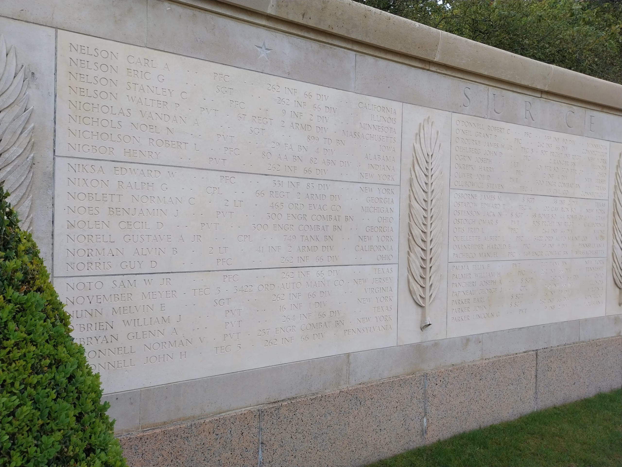 Le mémorial du cimetière américain de Colleville-sur-Mer